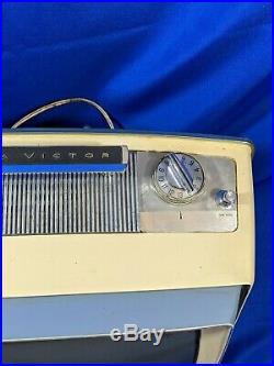 1960s Rare Mid Century Modern VTG Tube Portable Blue TV RCA Victor 15 Powers On