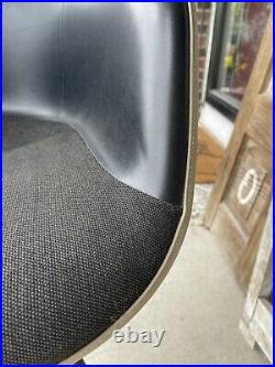 1x Herman Miller Eames Fiberglass Arm Shell Chair Rare Black Girard Fabric Seat
