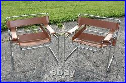 2 Beautiful Chairs Cognac Wassily B3 chairs by Marcel Breuer, Rare