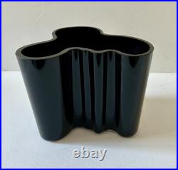Alvar Aalto Rare Vintage Black Savoy Vase From Iittala Finland Alvar Aalto Rare Vintage Black Savoy Vase From Iittala Finland