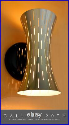Authentic! Vtg Orig. 1950's MCM Wall Sconce! Rare Deco Design Atomic MID Century