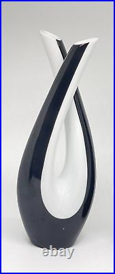 Beate Kuhn Rosenthal MidCentury Modern Art Glass Black/White Vase Rare Shape