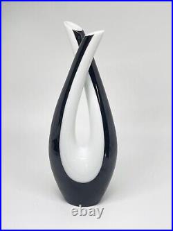Beate Kuhn Rosenthal MidCentury Modern Art Glass Black/White Vase Rare Shape