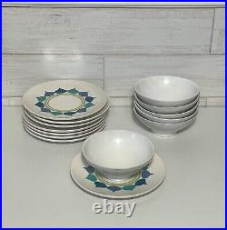 Boontonware 52 Piece Vintage Midcentury Modern Melamine Dish Set. Rare Pattern