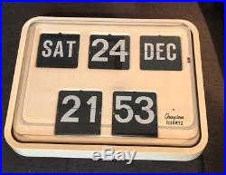 Grayson Quartz Flip Calendar Clock cream, mains powered, retro, rare