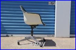 Herman Miller Fiberglass Chair Rare Dark Green Naugahyde Eames Knoll