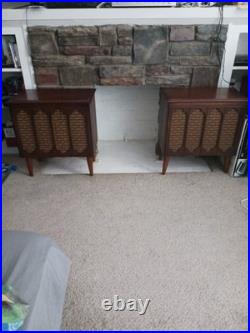 LOCAL PICKUP Rare mid century modern stereo speaker end table antique furniture