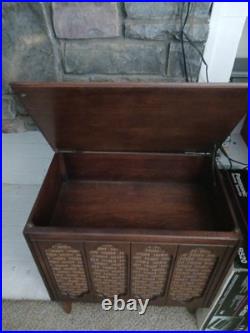 LOCAL PICKUP Rare mid century modern stereo speaker end table antique furniture