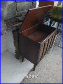 LOCAL PICKUP Rare mid century modern stereo speaker end table antique furniture