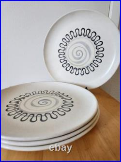 LOT 4 Rare Vintage METLOX POPPYTRAIL Aztec Atomic MCM Dinner Plates 10.25 CA