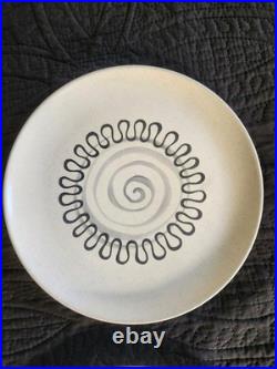 LOT 4 Rare Vintage METLOX POPPYTRAIL Aztec Atomic MCM Dinner Plates 10.25 CA
