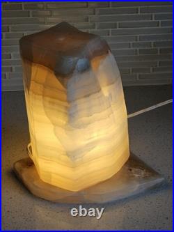 MID CENTURY MODERN CARVED FREEFORM ONYX LAMP PLUG-IN 10x9x7 26lbs RARE