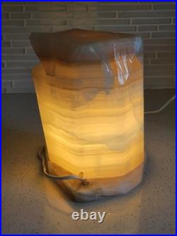 MID CENTURY MODERN CARVED FREEFORM ONYX LAMP PLUG-IN 10x9x7 26lbs RARE