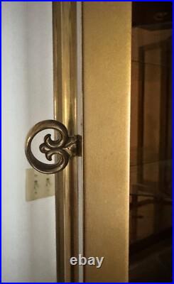 Mastercraft Mid-Century Pristine Condition Brass Vitrine Rare Design