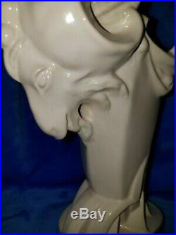 McCoy White (RARE) Ram Head Vase RARERARE