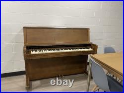 Mid Century Modern Baldwin Spinet Piano RARE WALNUT -Great condition