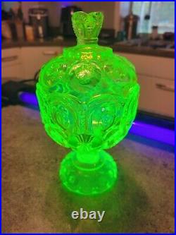 Mid Century Modern MCM Uranium Glass Moon & Stars Pedestal Cov Candy Dish RARE Mid Century Modern MCM Uranium Glass Moon & Stars Pedestal Cov Candy Dish RARE