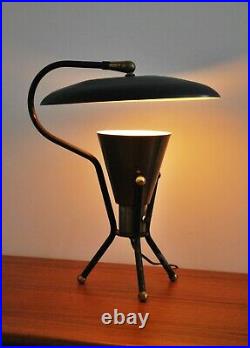 Mid Century Modern Rare Atomic Tripod Saucer Reflector Lightolier table lamp