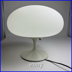 Mid-Century Vintage Rare Lamp with White Base Bill Curry LAUREL Lamp Co. Rare MCM