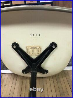 PURPLE EAMES HERMAN MILLER Vintage Fiberglass Arm Chair Vinyl Naugahyde MCM Rare