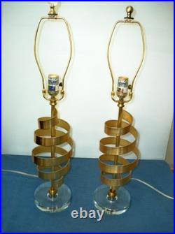 Pair Of Mid Century Rare Unique Luciano Frigerio Style Spiral Lucite Table Lamps