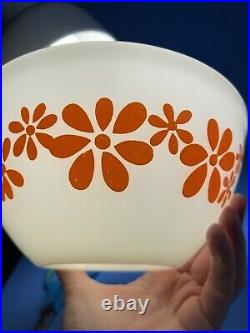 Pyrex Agee Rare Daisy Chain(1972) Complete 4pc Nesting Bowl Set- Beautiful
