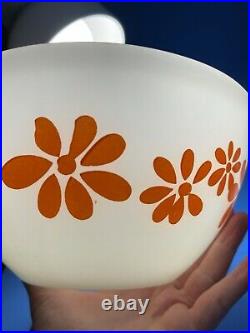 Pyrex Agee Rare Daisy Chain(1972) Complete 4pc Nesting Bowl Set- Beautiful