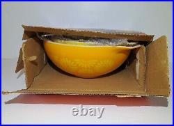 Pyrex Daisy Cinderella Bowl Set RARE NEW IN BOX NIB Yellow Orange Sunflower