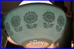 Pyrex Extremely Rare Turquoise Sunflower 443 HTF Vintage Kitchen Daisy Bowl