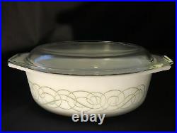Pyrex Rare Vintage Sage Green Reverse Scroll Oval 1 1/2 Qt Casserole 043 With Lid