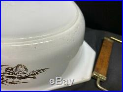 RARE / HTF Pyrex GOLDEN THISTLE #045 with Lid and Warming Rack