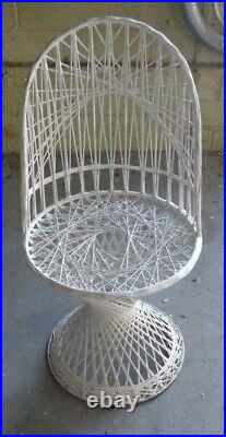 RARE Vintage Mid Century Russell Woodard Spun Fiberglass Patio Table Chairs Set