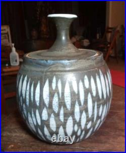 Rare 1960s Mid Century Modern Ahlstrom of California Studio Pottery Covered Jar Rare 1960s Mid Century Modern Ahlstrom of California Studio Pottery Covered Jar