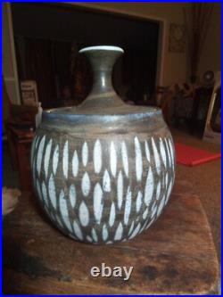 Rare 1960s Mid Century Modern Ahlstrom of California Studio Pottery Covered Jar Rare 1960s Mid Century Modern Ahlstrom of California Studio Pottery Covered Jar