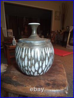 Rare 1960s Mid Century Modern Ahlstrom of California Studio Pottery Covered Jar Rare 1960s Mid Century Modern Ahlstrom of California Studio Pottery Covered Jar