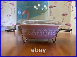 Rare 1962 Pyrex 043 1 1/2QT Promo Pink Stems Casserole Dish And Warmer Cradle