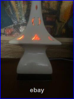 Rare Don Loper MID Century Modern White Ceramic Lamp