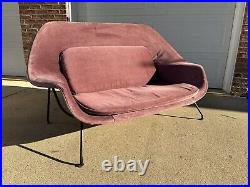 Rare Early Eero Saarinen Womb Sofa / Settee, Knoll, USA
