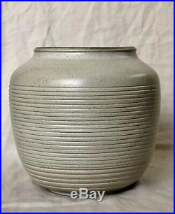 Rare Early Heath Ceramics Sea And Sand Combed Studio Vase C. 1948