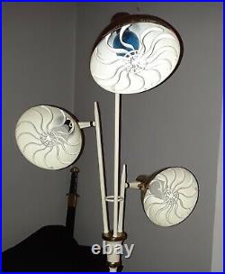 Rare MCM Vintage Gerald Thurston Lightolier Triennale Cream Brass Floor Lamp