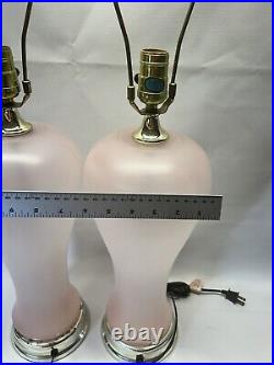Rare Pair Of Vintage Mid Century Modern Regency Frosted Pink And Table Lamps