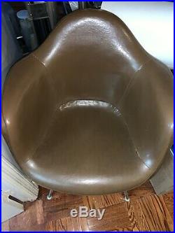 Rare Pair of Eames Shell Chairs in Special Mocha Leather 1950s by Herman Miller
