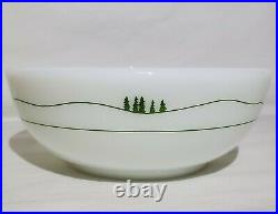 Rare Pyrex SEASON'S GREETINGS AKA MURDER BOWL LIGHT GREEN Soup Cereal Excellent