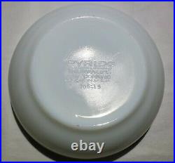 Rare Pyrex SEASON'S GREETINGS AKA MURDER BOWL LIGHT GREEN Soup Cereal Excellent