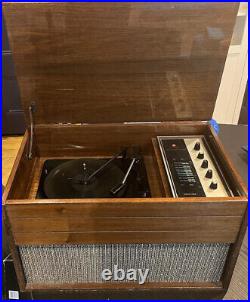 Rare Symphonic Model 6100 WA 25Tabletop Radio. Mid-Century Modern Record Player Rare Symphonic Model 6100 WA 25Tabletop Radio. Mid-Century Modern Record Player