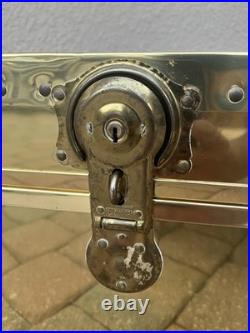 Rare Vintage MID Century Modern Hollywood Regency Brass Coffee Table Trunk Set