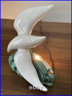 Rare Vintage Modern Mid-Century MCM Seagull Bird On Ocean Waves Ceramic TV Lamp