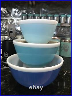Rare Vintage Pyrex White Rim, (Blue AMERICANA) Mixing Bowl Set401/402/403