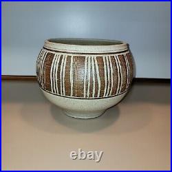 Rare Vintage Signed Wishon Harrell Mid Century Modern Stoneware Bowl Incised