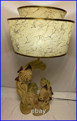 Rare Vntg Mid Century 1952 Continental Art Tropical Fish Chalkware Lamp &Shade